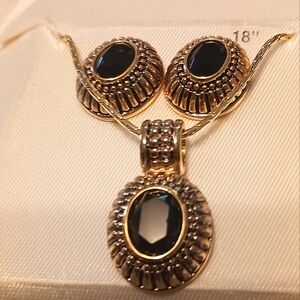 Elegant Gold and Black Necklace Set